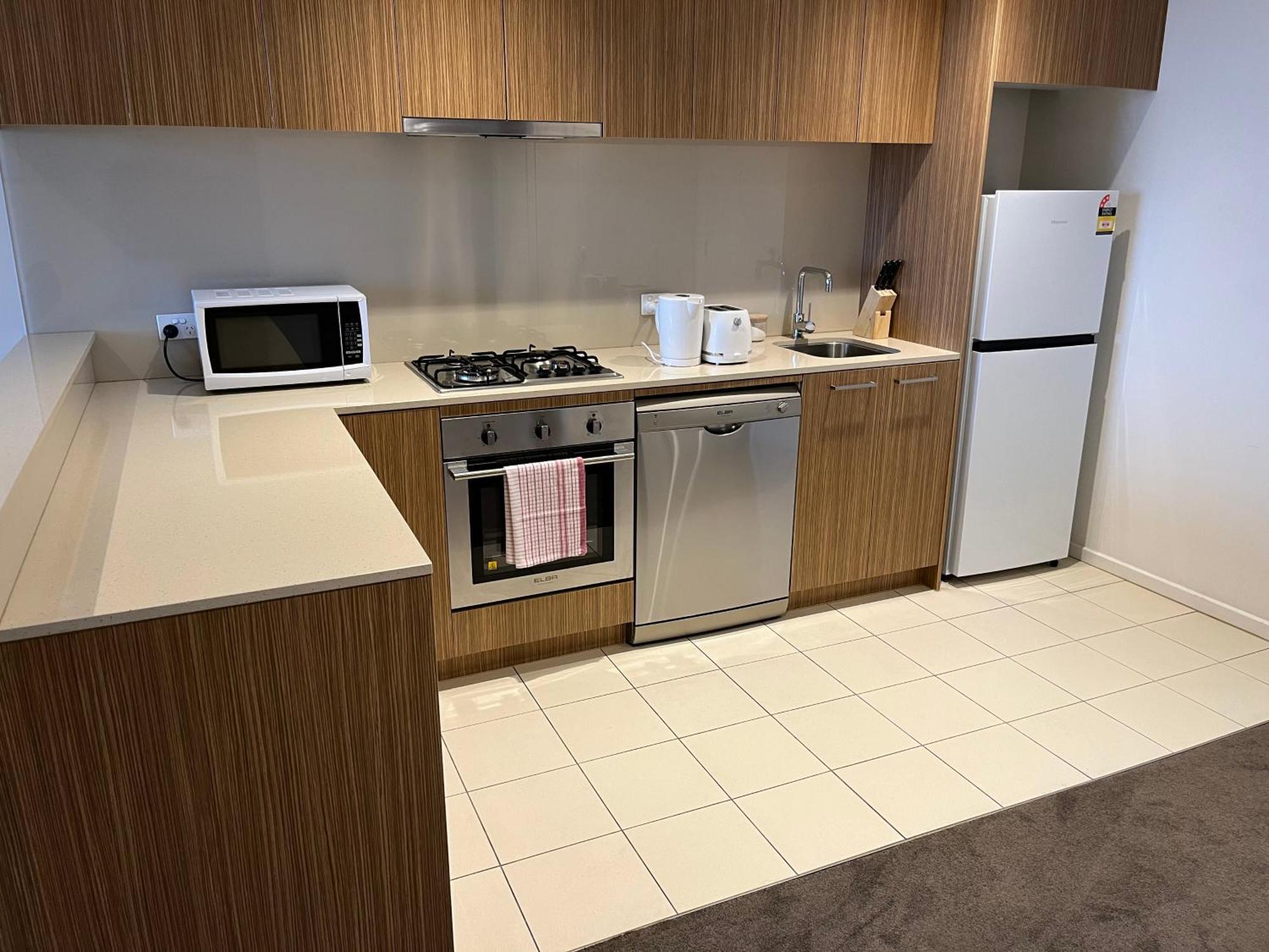 Tasha'S Apartments On Morphett Adelaide Exterior photo